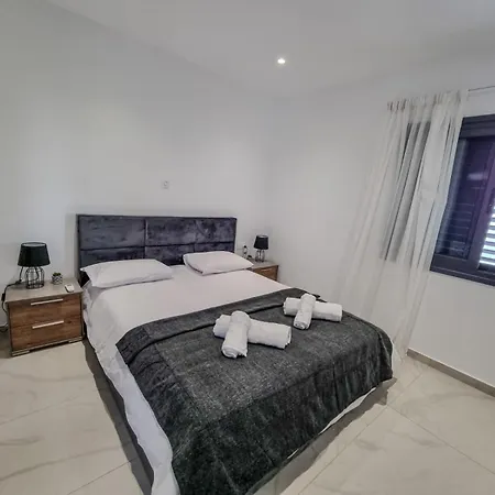 Lavi La 2b, Sea Breeze, Apartament